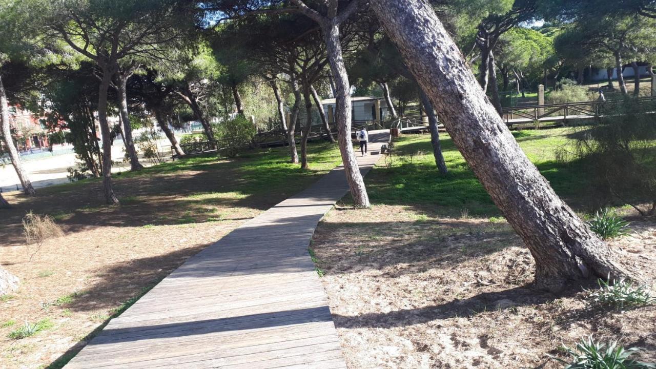 Acogedor Apartamento A 100 M. De Pinares Y Playa Rota Exterior photo